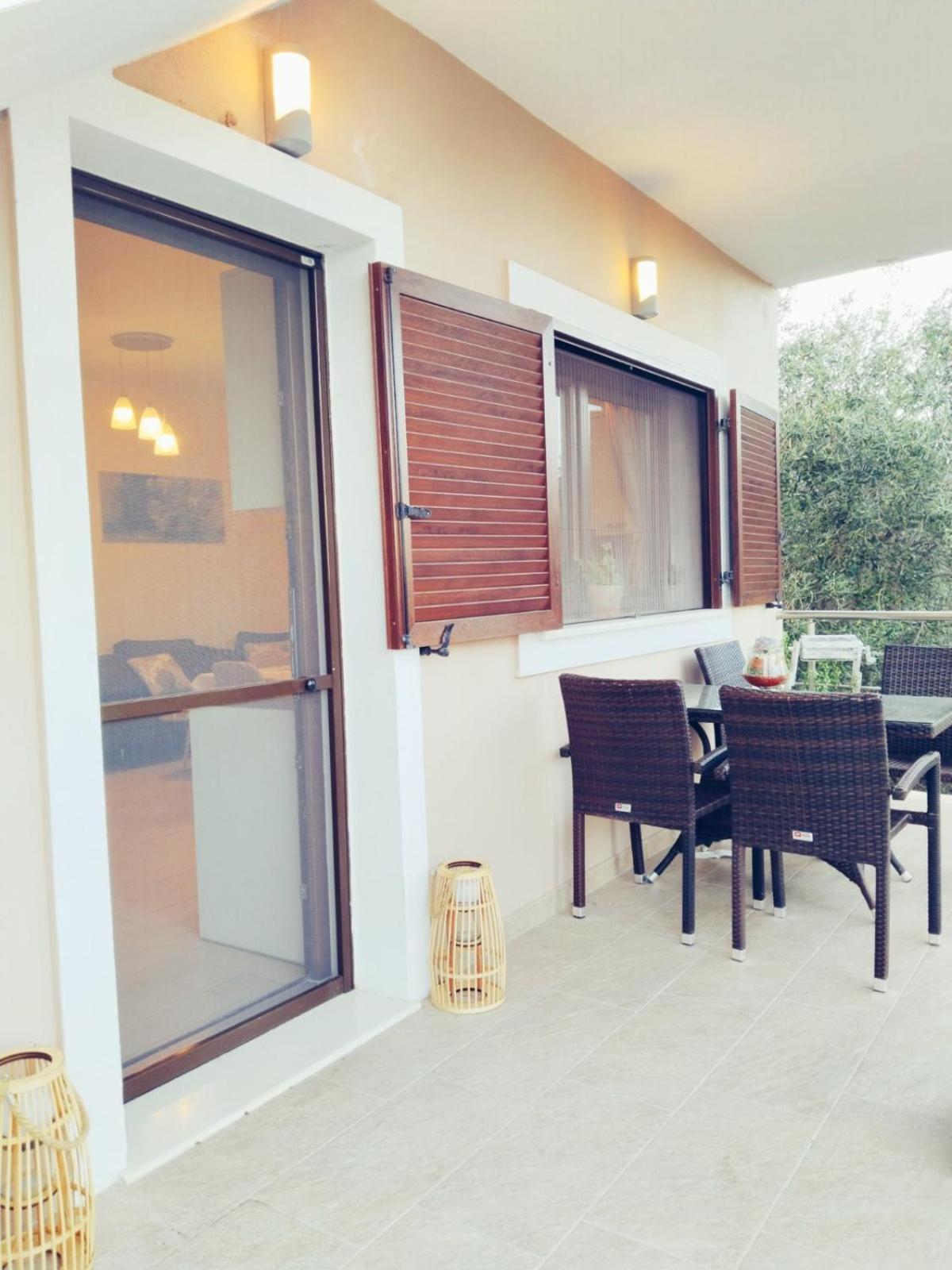 Meraki Apartment Zenempisatika Kültér fotó